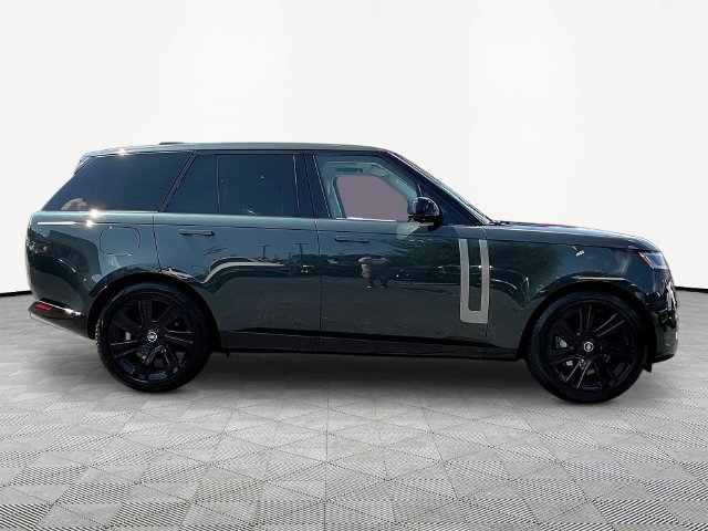 Used 2023 Land Rover Range Rover SE AWD/4WD image 8