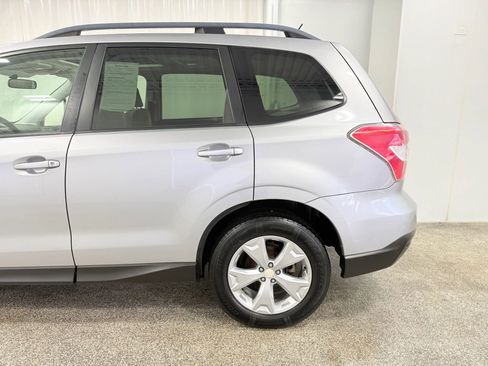 Used 2015 Subaru Forester 2.5i Premium image 5