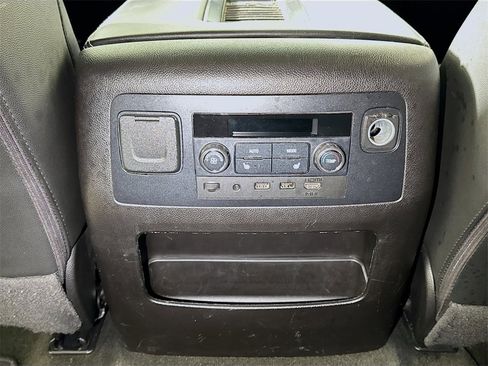 Used 2017 Chevrolet Suburban LT image 26