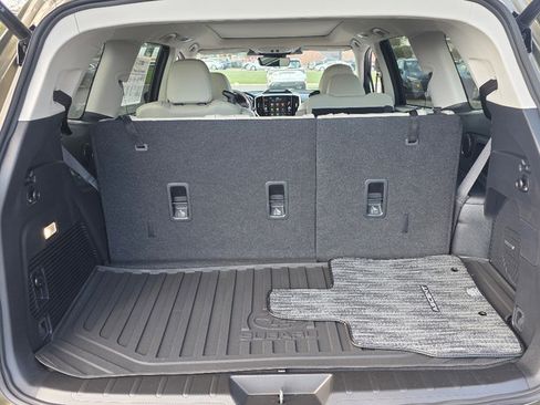 New 2025 Subaru Ascent Limited image 4
