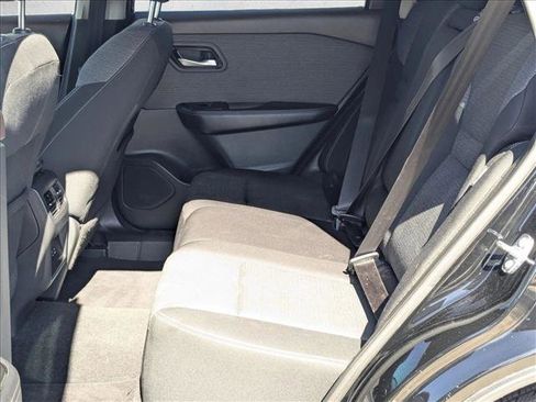 Used 2021 Nissan Rogue SV image 18