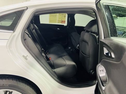 Used 2024 Chevrolet Malibu LT image 27