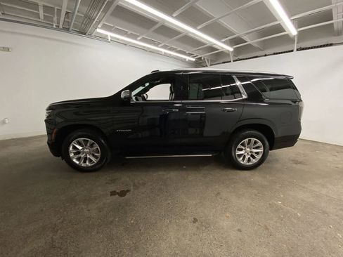 Used 2025 Chevrolet Tahoe Premier image 3