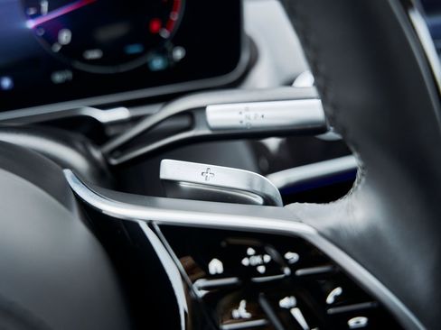 Used 2024 Mercedes-Benz S 580 4MATIC Sedan w/ AMG Line image 64