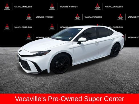 Used 2026 Toyota Camry SE FWD image 2