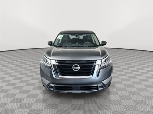 Certified 2022 Nissan Pathfinder S image 3