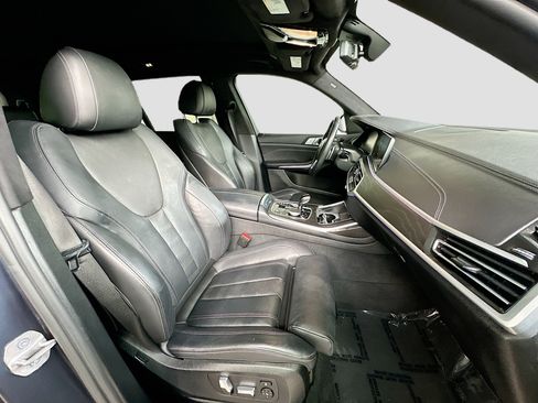 Used 2022 BMW X7 xDrive40i w/ Premium Package image 30