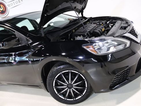 Used 2017 Nissan Sentra S image 59