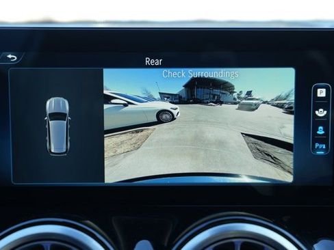 Certified 2025 Mercedes-Benz GLB 250 image 28