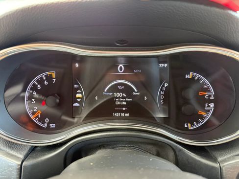 Used 2015 Jeep Grand Cherokee Limited w/ Luxury Group II AWD/4WD image 22