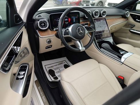 Used 2022 Mercedes-Benz C 300 4MATIC Sedan w/ Pinnacle Trim Package image 16