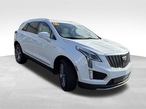 Used 2025 Cadillac XT5 Premium Luxury AWD/4WD image 8