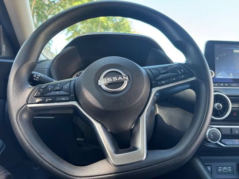 Used 2024 Nissan Altima 2.5 SV FWD image 27
