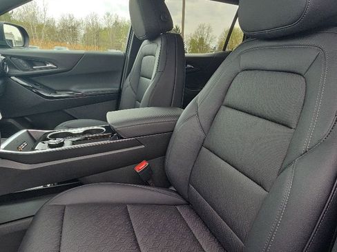 New 2026 Chevrolet Equinox LT AWD/4WD image 11