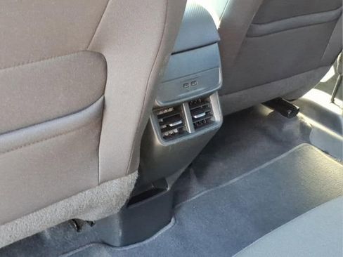 Used 2025 Chevrolet Equinox LT image 14