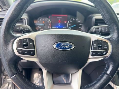 Used 2021 Ford Explorer XLT w/ Equipment Group 202A AWD/4WD image 27