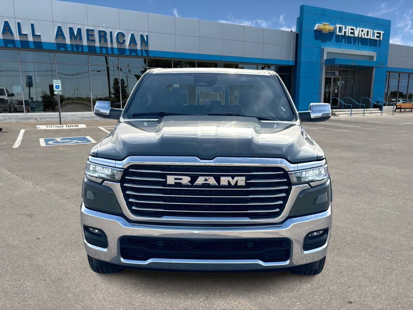 Used 2026 RAM 1500 Laramie AWD/4WD image 3