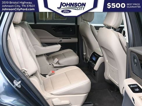 Used 2023 Lincoln Aviator Reserve w/ Equipment Group 201A AWD/4WD image 15