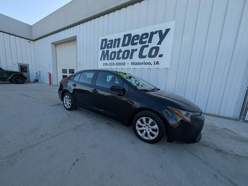 Used 2023 Toyota Corolla LE image 31