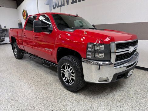 Used 2010 Chevrolet Silverado 2500 LTZ w/ Convenience Package image 43