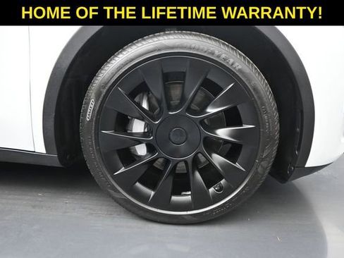 Used 2023 Tesla Model Y Long Range AWD/4WD image 56