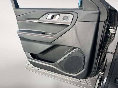 New 2026 Ford Explorer ST-Line w/ ST-Line Street Pack AWD/4WD image 30