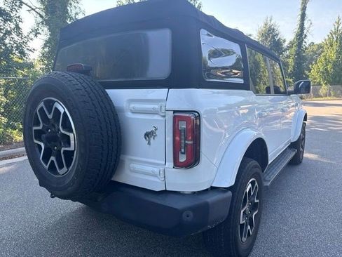 Used 2022 Ford Bronco Outer Banks AWD/4WD image 13