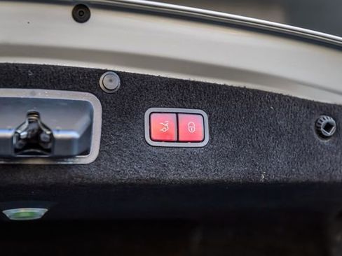 Used 2016 Mercedes-Benz S 550 Sedan image 12