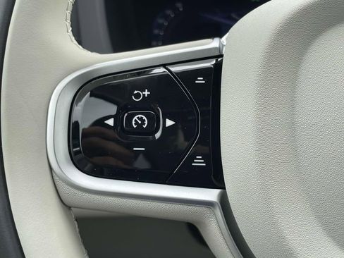 New 2026 Volvo XC60 B5 Ultra w/ Protection Package Premier image 13