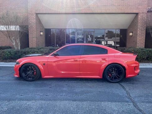 Used 2022 Dodge Charger SRT Hellcat image 1