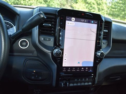 New 2026 RAM 2500 Tradesman AWD/4WD image 17