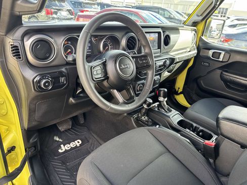 Used 2023 Jeep Wrangler Sport image 17