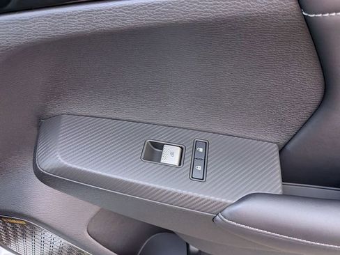 New 2026 Mitsubishi Outlander SE image 33