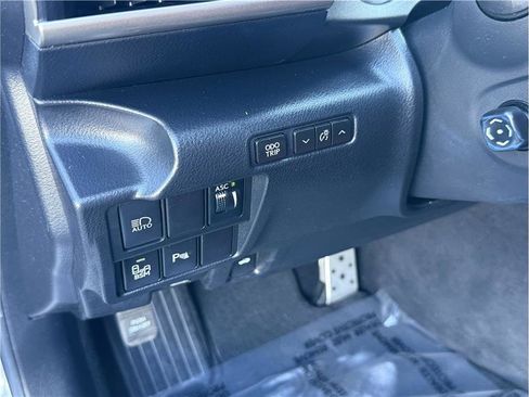 Used 2018 Lexus IS 300 F Sport image 16