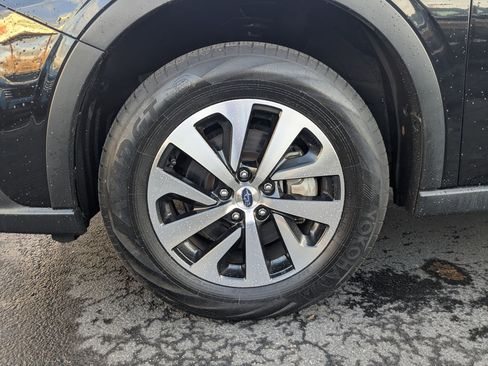 Used 2022 Subaru Outback Premium image 32