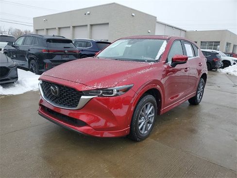 Used 2025 MAZDA CX-5 AWD 2.5 S w/ Preferred Package image 2