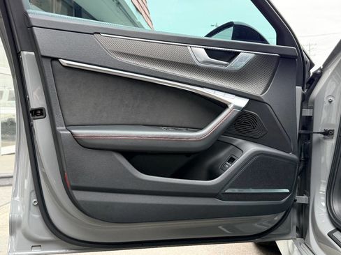 Used 2022 Audi RS 6 image 18