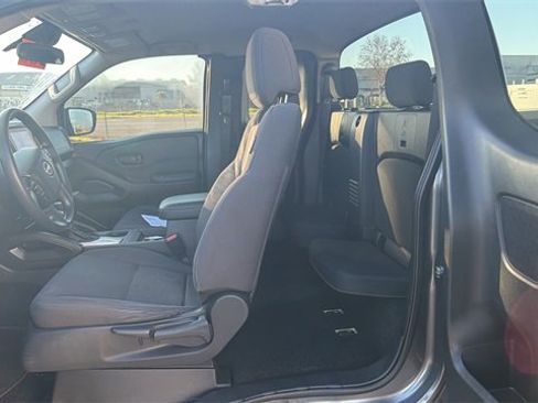 Used 2022 Nissan Frontier S w/ Technology Package image 10