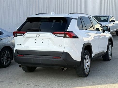 Used 2020 Toyota RAV4 LE image 4