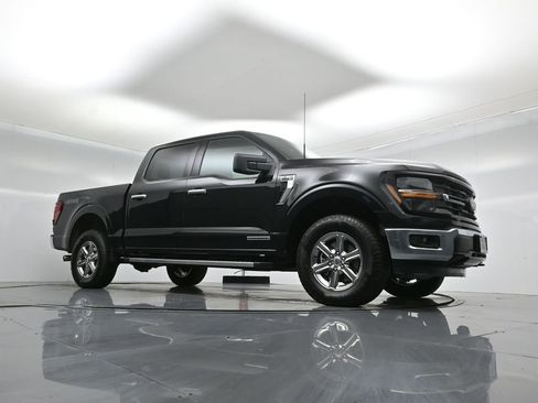 Certified 2025 Ford F150 XLT w/ Equipment Group 301A Standard image 4