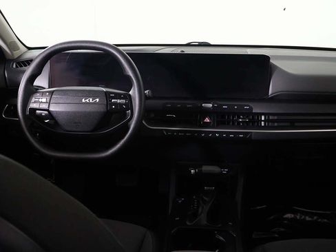 Used 2025 Kia K4 FWD image 28