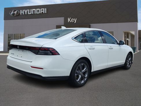 Used 2024 Honda Accord EX image 4