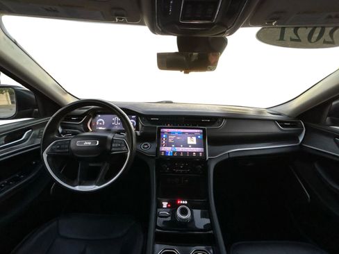 Used 2021 Jeep Grand Cherokee L Limited w/ Luxury Tech Group II image 22