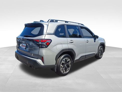 Certified 2025 Subaru Forester Premium image 7