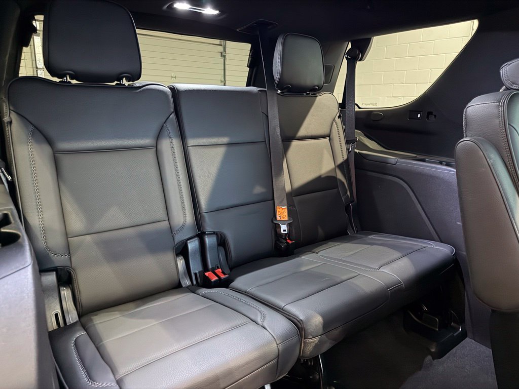 Used 2021 GMC Yukon Denali w/ Denali Premium Package AWD/4WD image 46