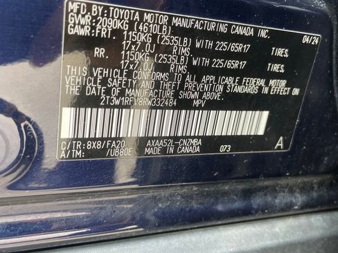 Used 2024 Toyota RAV4 XLE FWD image 29