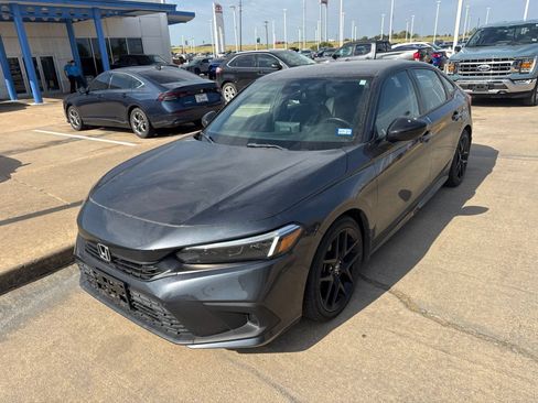 Certified 2024 Honda Civic Sport image 3
