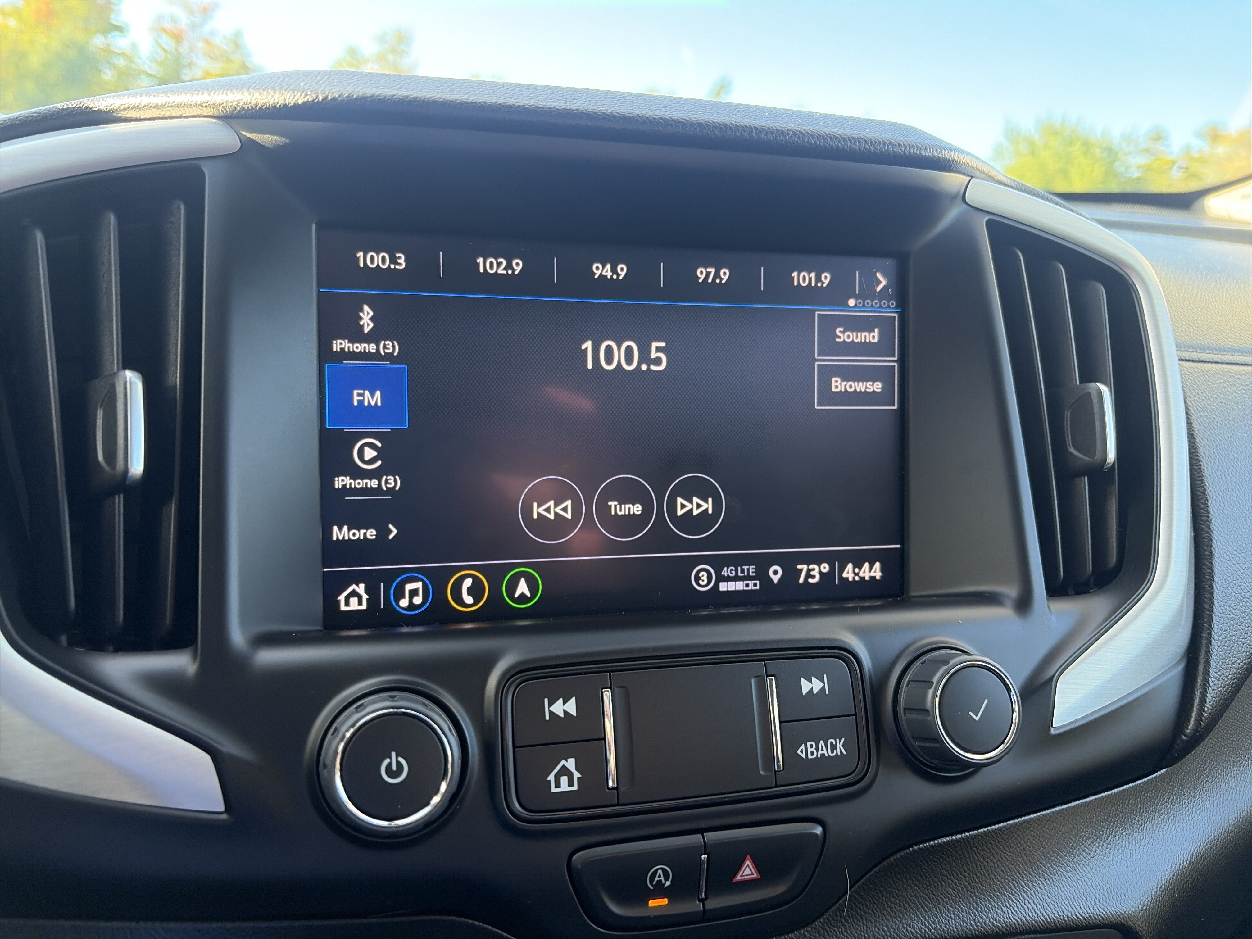 Used 2022 GMC Terrain SLT w/ Infotainment Package II AWD/4WD image 25