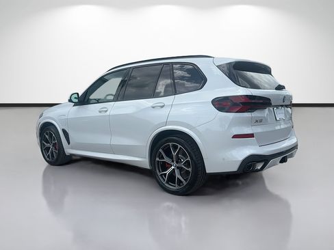 New 2026 BMW X5 xDrive50e w/ Executive Package AWD/4WD image 5