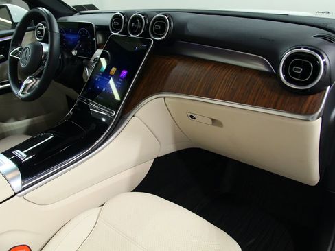 Certified 2026 Mercedes-Benz GLC 300 4MATIC image 21